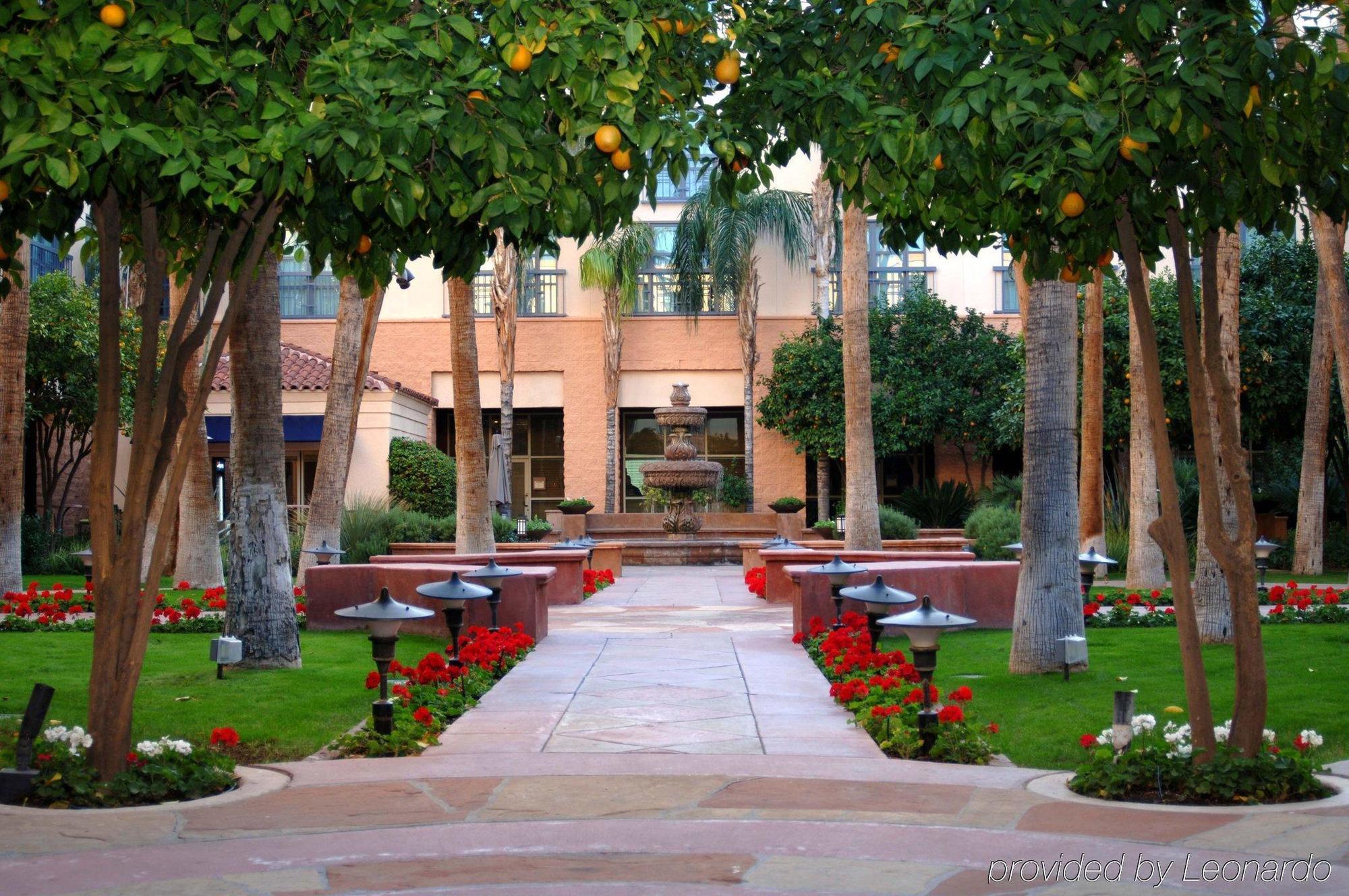 Tempe Mission Palms- Destination Fee Includes Parking Hotel Buitenkant foto