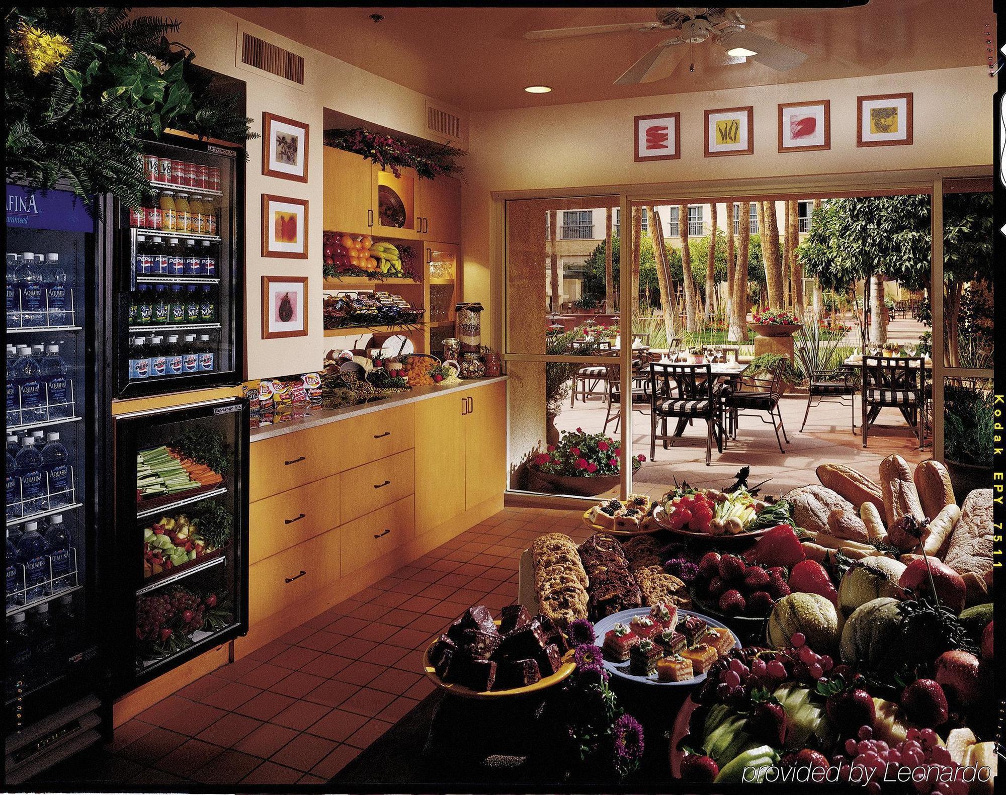 Tempe Mission Palms- Destination Fee Includes Parking Hotel Restaurant foto
